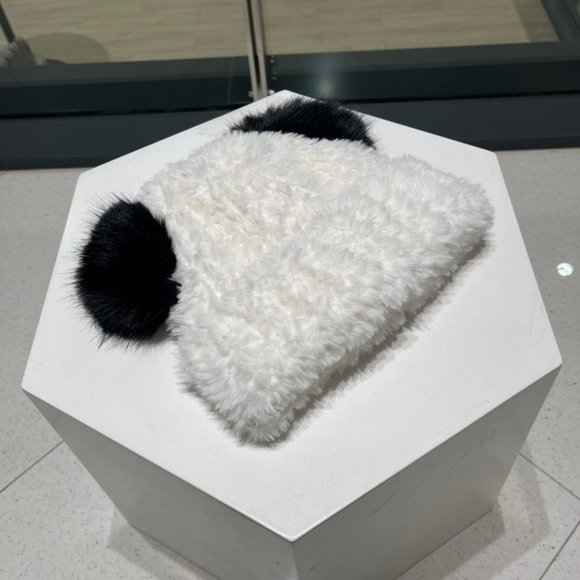 ?✨AUTHENTIC✨?CHANEL hat main image 6